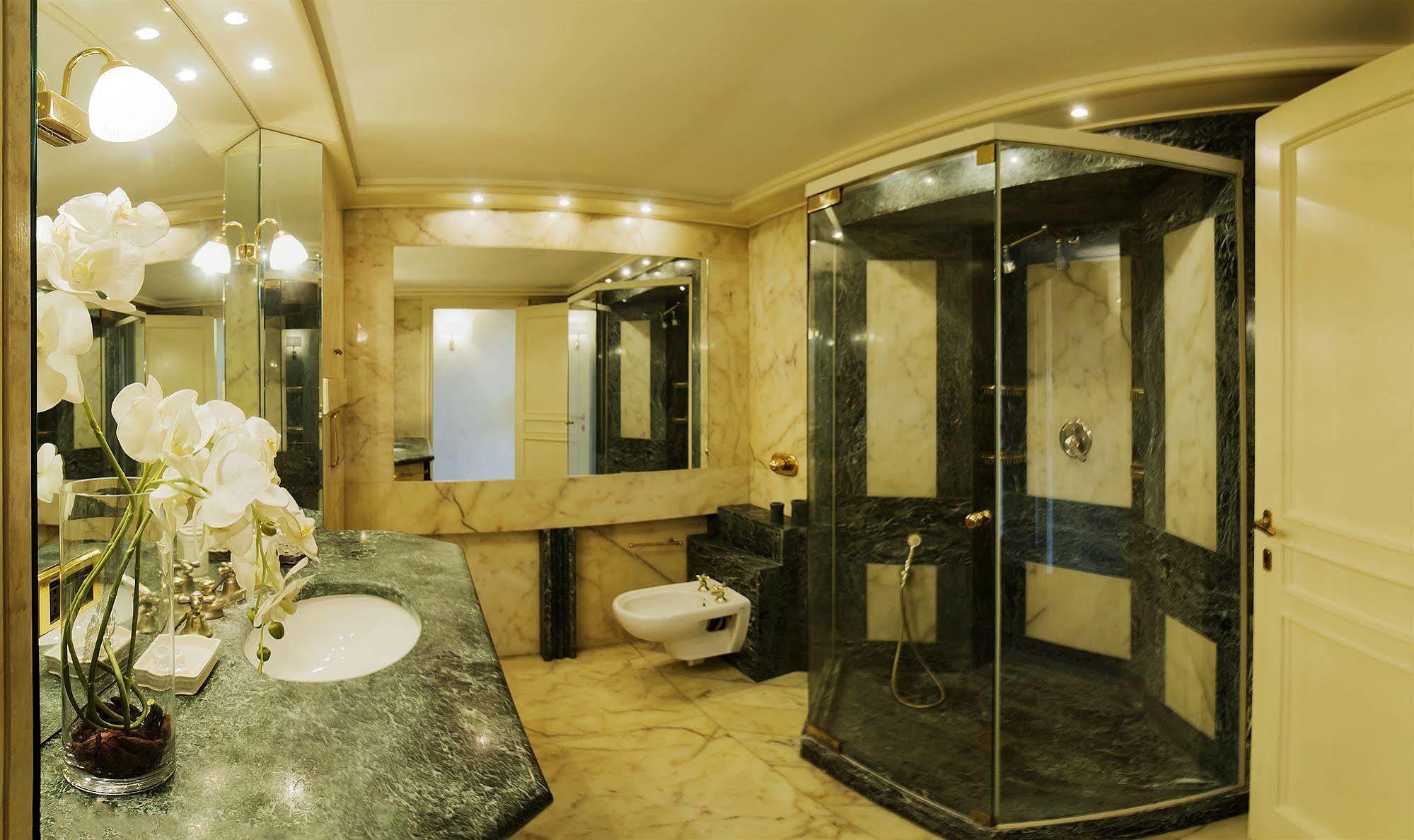 Made In Luxury Rom